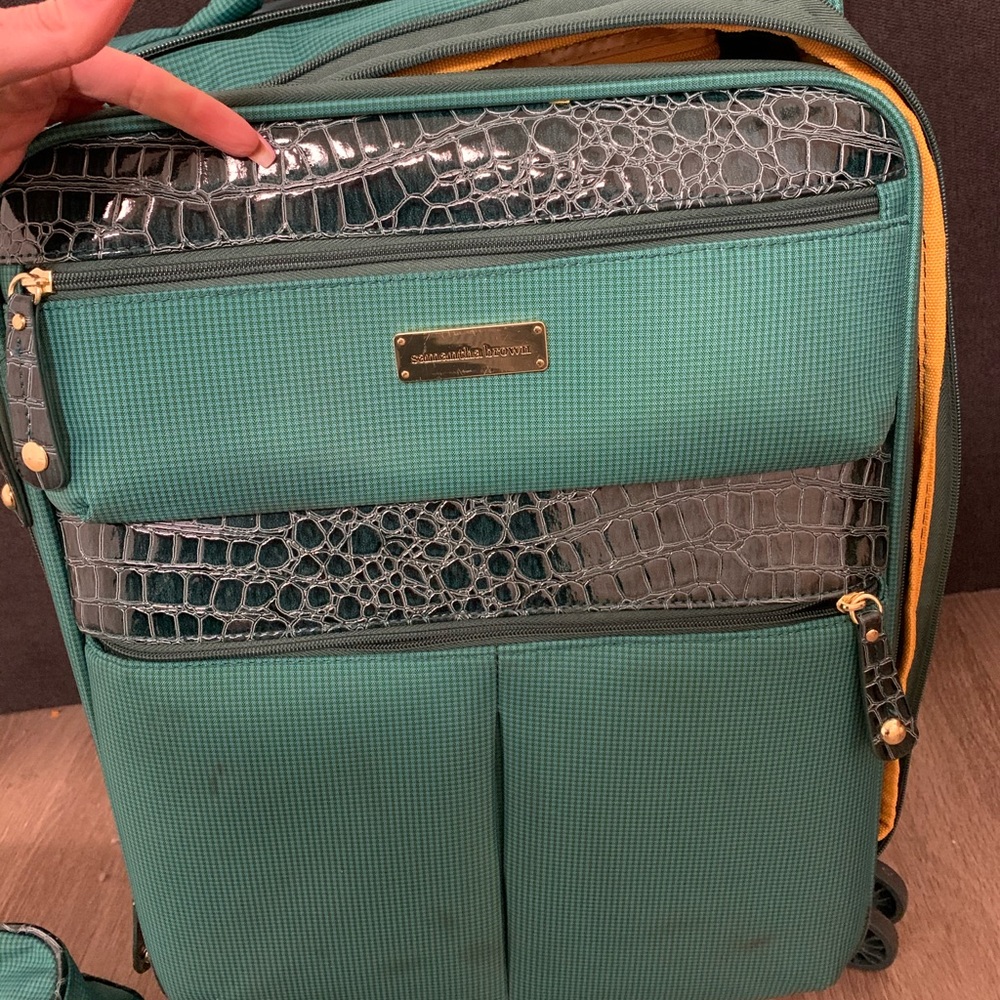 Luggage Set, Crocodile Detail